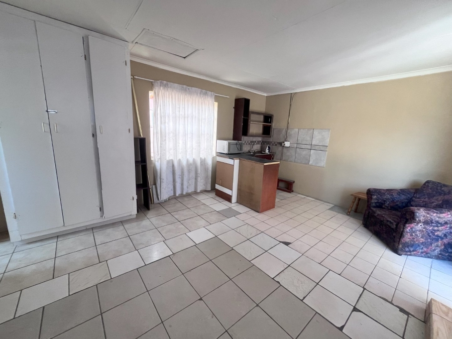 3 Bedroom Property for Sale in Lourierpark Free State